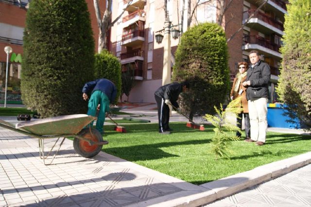 La instalación de 4.300 m2 de césped artificial en Lorca evita el consumo de 31.390 m3 de agua al año - 1, Foto 1