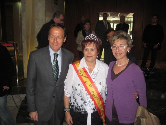 El Alcalde Cámara comparte el tradicional desayuno con las candidatas a Reina de los Mayores 2011 - 3, Foto 3