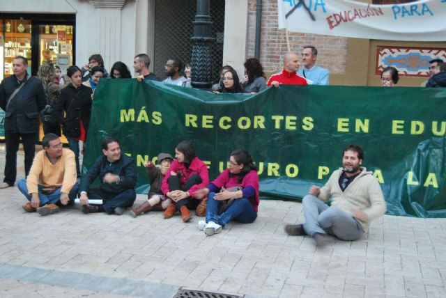 Manifiesto en �guilas el d�a 2 de marzo de 2011 - 7