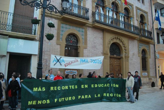 Manifiesto en �guilas el d�a 2 de marzo de 2011 - 9