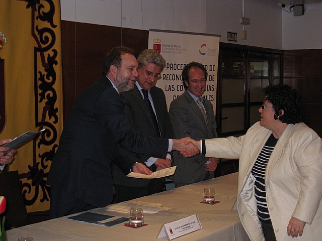 Comienza el proceso para reconocer las competencias adquiridas por 150 trabajadores a través de su experiencia laboral - 2, Foto 2