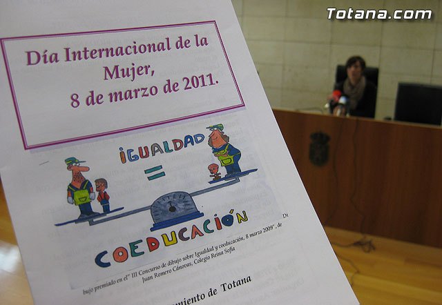 Día Internacional de la Mujer. Totana 2011, Foto 1