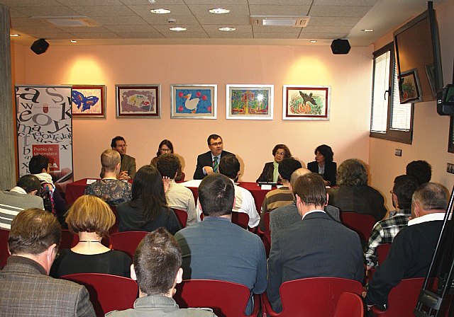 El Instituto de Vivienda y Suelo edita un libro con los 22 microrrelatos premiados y finalistas en las dos ediciones del concurso ´Mi casa´ - 2, Foto 2