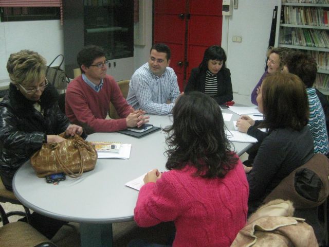 El Ayuntamiento extiende el Servicio de Teleasistencia a personas con deficiencias auditivas - 1, Foto 1