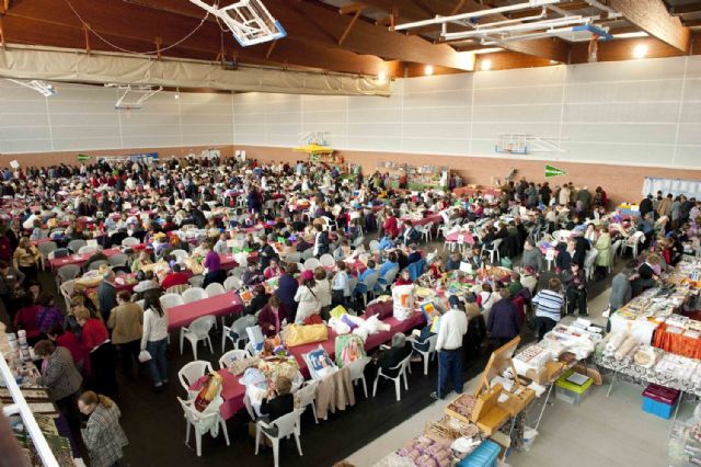 Medio millar de bolilleras se dan cita en el Pabellón de La Palma - 1, Foto 1
