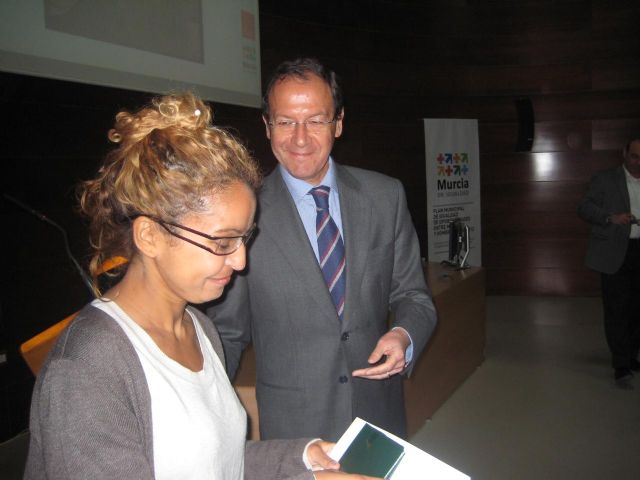 Reclamar un trabajo digno y un salario equiparado, objetivos de las actividades organizadas para conmemorar el 8 de Marzo - 1, Foto 1