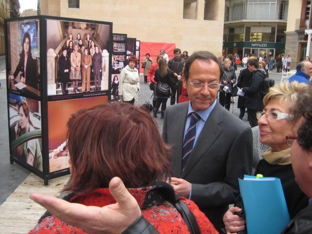 Reclamar un trabajo digno y un salario equiparado, objetivos de las actividades organizadas para conmemorar el 8 de Marzo - 3, Foto 3
