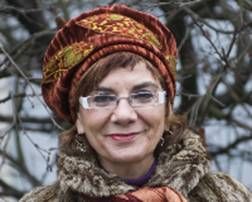 Encuentro literario de Marisa López Soria en la Universidad Popular - 1, Foto 1