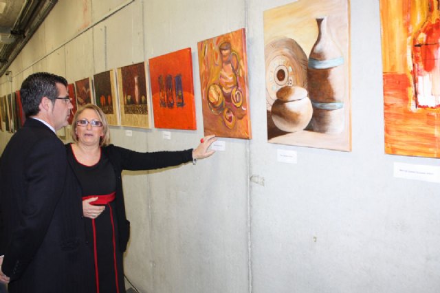 Inaugurada la exposición del sexto aniversario del Colectivo “ELLE ACyT” de mujeres pintoras de Torre-Pacheco - 1, Foto 1