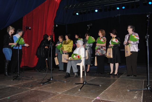 La Alcaldesa entregó las distinciones a 8 mujeres del municipio con motivo del Día de la Mujer - 2, Foto 2