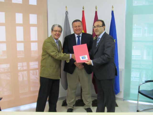 Las familias numerosas de La Unión tendrán descuentos en los comercios locales - 1, Foto 1