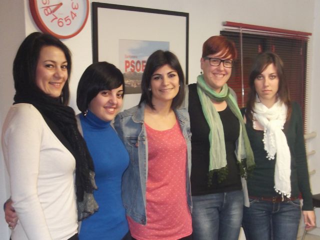 Un grupo de chicas reimpulsan la agrupación de Juventudes Socialistas de Santomera - 1, Foto 1