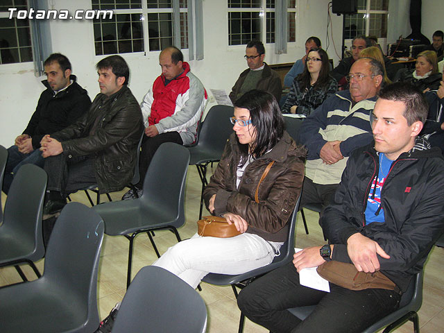 El equipo de Gobierno acerca las actuaciones municipales a los vecinos de la pedana de la Costera y los del barrio Tirol-Camilleri - 6