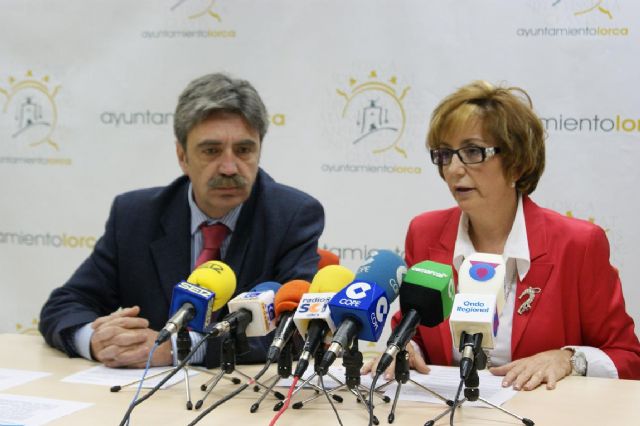 Pondrán en marcha un programa piloto pionero de apoyo a los familiares que cuidan a las personas dependientes - 1, Foto 1