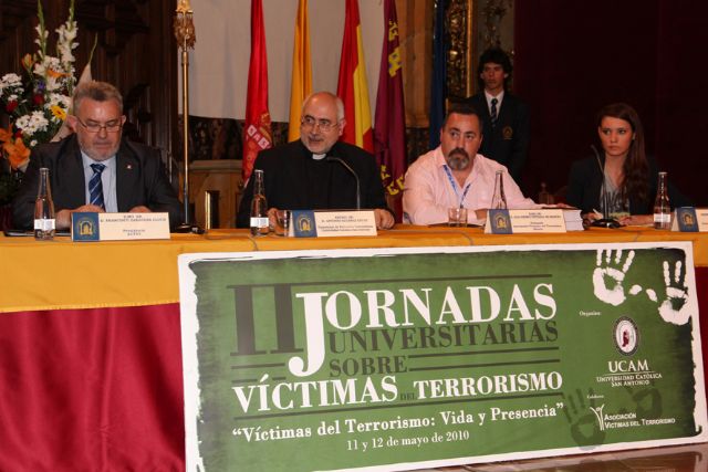 El vicerrector de Extensión Universitaria de la UCAM recibe la Gran Cruz de Caballero de Santiago - 1, Foto 1