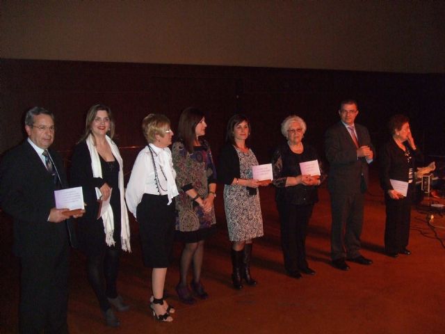Más de 400 mujeres acuden a la cena del Día Internacional de los Derechos de la Mujer - 1, Foto 1