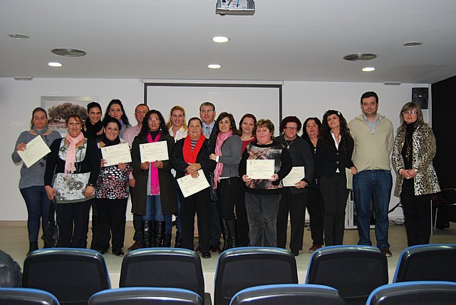 Política Social financia un curso de auxiliar en educación infantil que forma a 15 mujeres de Fuente Álamo en riesgo de exclusión social - 1, Foto 1