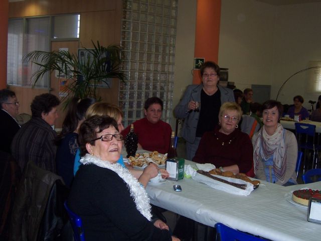 La Asociación de Amas y Amos de Casa Igual-dá lleva a cabo la tradicional degustación de postres, Foto 3