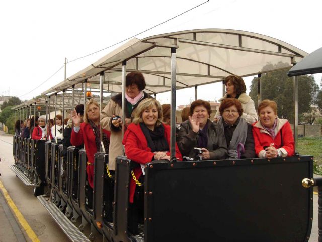 Las torreñas despiden las celebraciones del 8 de marzo con un viaje a La Unión - 3, Foto 3