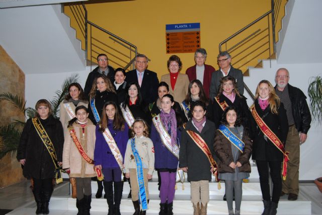Las candidatas a Abanderadas de las Fiestas de Moros y Cristianos de Murcia visitaron San Javier - 1, Foto 1