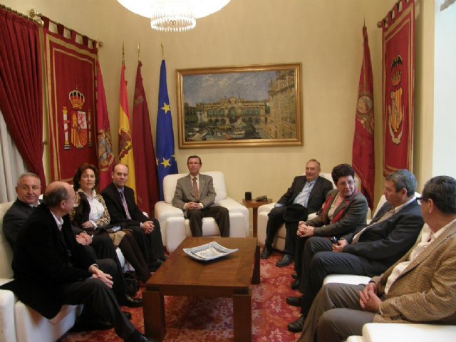 Visitan Lorca directivos del primer holding israelí que estudia su implantación en Lorca con un proyecto empresarial vinculado al campus universitario - 1, Foto 1