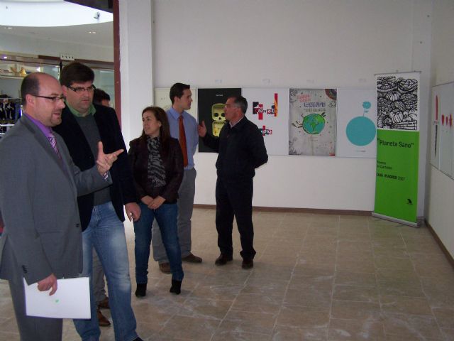 Inaugurada la exposición de carteles 'Planeta Sano' de la Obra Social de Caja Madrid - 1, Foto 1