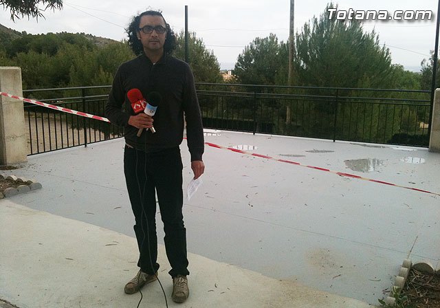 Los socialistas creen que los vecinos de La Huerta se merecen un local social sin goteras, sin humedades y en condiciones, Foto 2