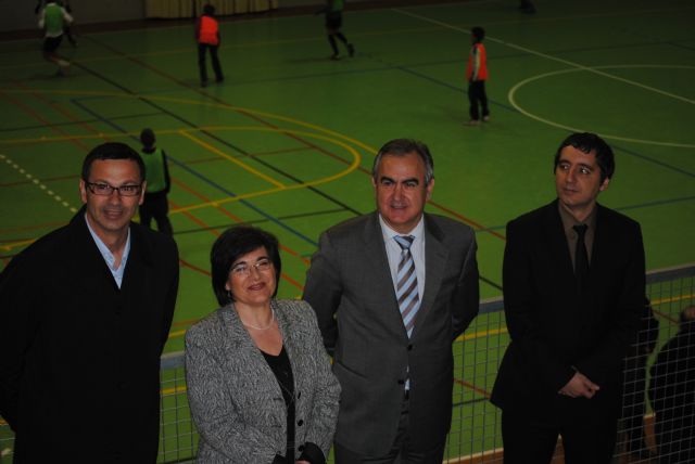 El CSD invierte cerca de 630.000 euros en la nueva pista polideportiva del CP Martínez Abellán y obras de urbanización - 1, Foto 1