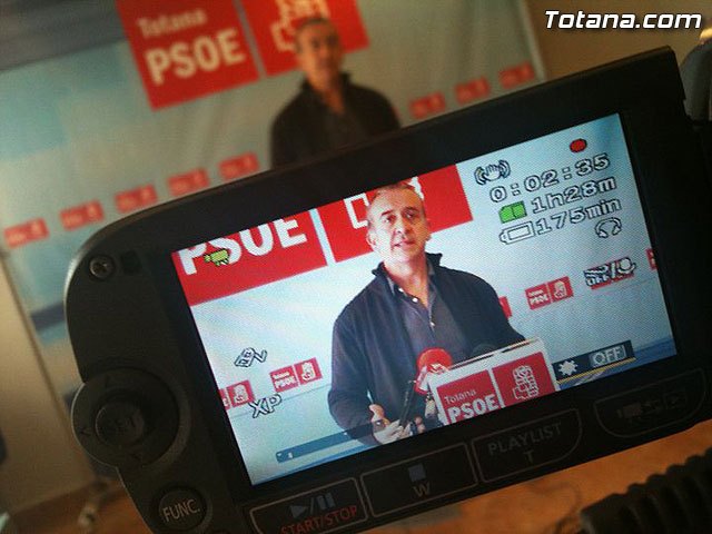 Rueda de prensa PSOE Totana 15/03/2011, Foto 1