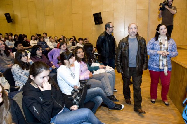 Intriga y suspense en Fin, novela candidata al Premio Mandarache - 3, Foto 3