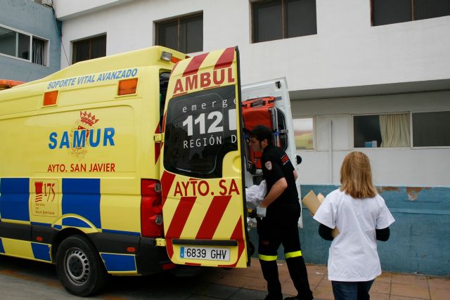 Protección Civil de San Javier colaboró con efectivos y ambulancias en el traslado de enfermos al nuevo hospital Los Arcos del Mar Menor - 2, Foto 2