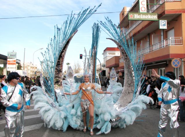 El desfile del domingo puso el broche final a una intensa semana de carnaval en Santiago de la Ribera - 2, Foto 2