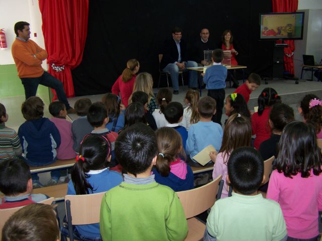 El Colegio N° 9 pasará a denominarse 'Ciudad del Mar' - 1, Foto 1