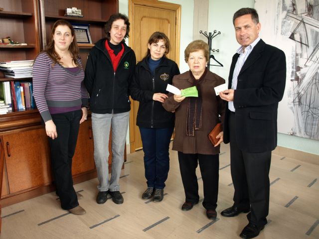 Comida será lo primero que comprará la ganadora de los 900 euros del concurso de apoyo al comercio de Ceutí - 1, Foto 1