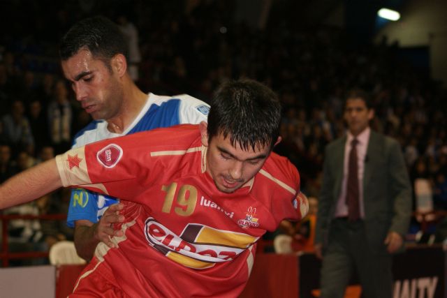 Álex: Esta plantilla sabe que sin trabajo no hay recompensa y que no te puedes relajar - 1, Foto 1