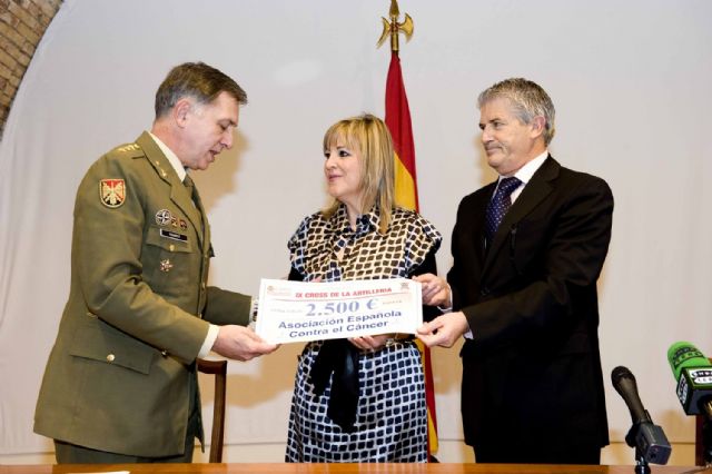 El IX Cross de Artillería entrega 2.500 euros a la Lucha Contra el Cáncer - 1, Foto 1