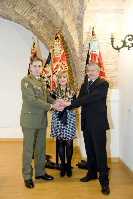 El IX Cross de Artillería entrega 2.500 euros a la Lucha Contra el Cáncer - 3, Foto 3