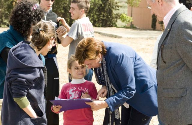Una parque rescatado de los escombros para los vecinos de Los Mateos - 4, Foto 4