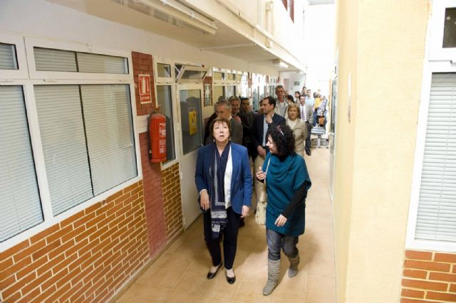 Una parque rescatado de los escombros para los vecinos de Los Mateos - 5, Foto 5