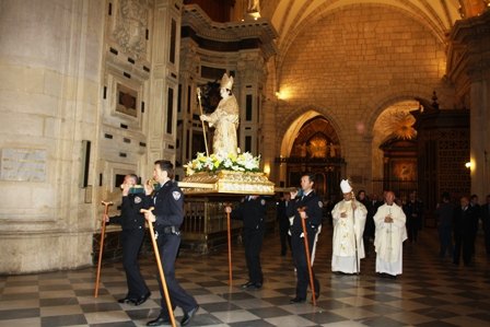 Mons. Lorca Planes conmemora con la Policía Local la fiesta de San Patricio - 1, Foto 1