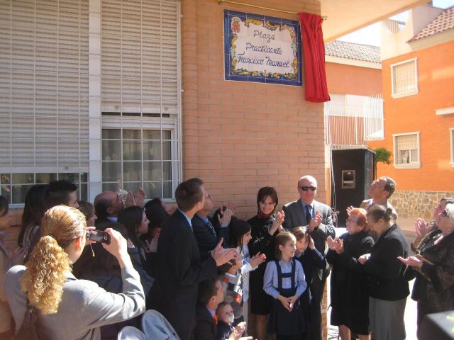 El Alcalde inaugura la Plaza Practicante Francisco Manuel en El Ranero, en memoria de uno de sus hijos más ilustres - 2, Foto 2
