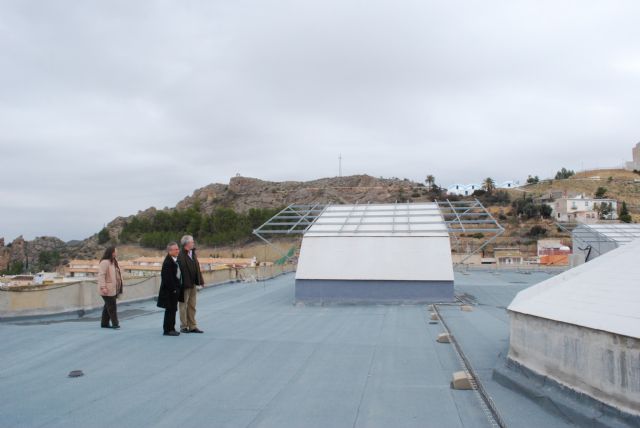 El alcalde visita la fase final de las obras de la biblioteca y ludoteca y de la fotovoltaica sobrecubierta - 3, Foto 3