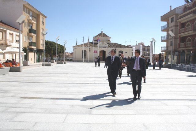 La Comunidad finaliza las obras de renovación de dos céntricas plazas en Torre Pacheco - 1, Foto 1