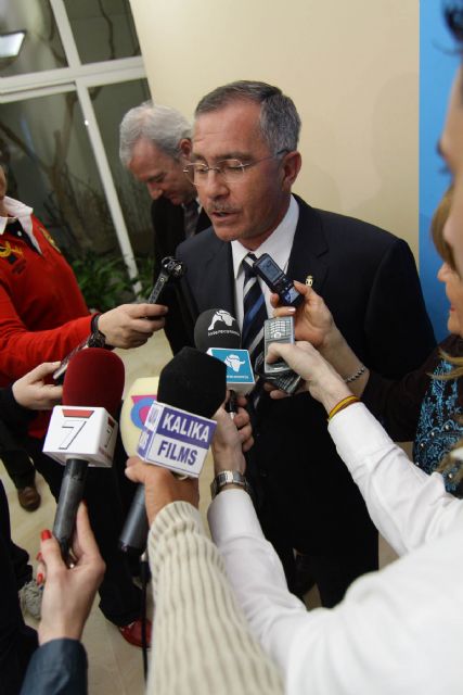 Novecientas personas arropan a Bartolomé Hernández en su presentación como candidato a la alcaldía de Águilas - 2, Foto 2