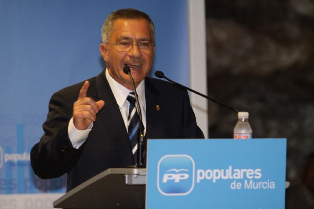 Novecientas personas arropan a Bartolomé Hernández en su presentación como candidato a la alcaldía de Águilas - 3, Foto 3