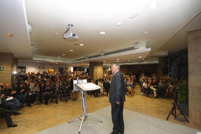 Novecientas personas arropan a Bartolomé Hernández en su presentación como candidato a la alcaldía de Águilas - 4, Foto 4