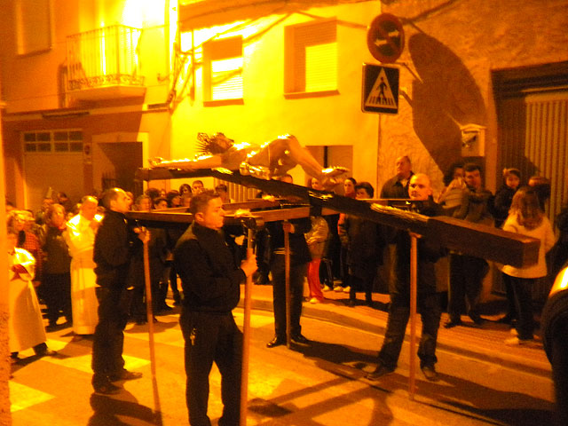 Va crucis penitencial organizado por la Hermandad de Jess en el Calvario y Santa Cena - 13