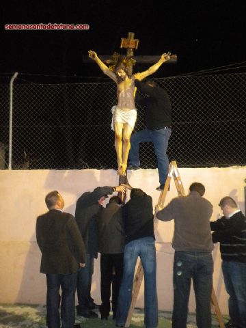 Va crucis penitencial organizado por la Hermandad de Jess en el Calvario y Santa Cena - 19