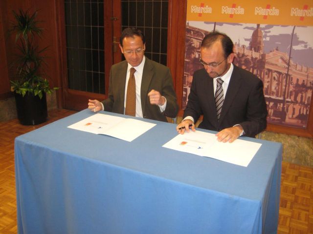 Ayuntamiento y Comunidad suscriben un acuerdo para la ordenación de las 47 hectáreas de desarrollo del Parque Científico - 1, Foto 1