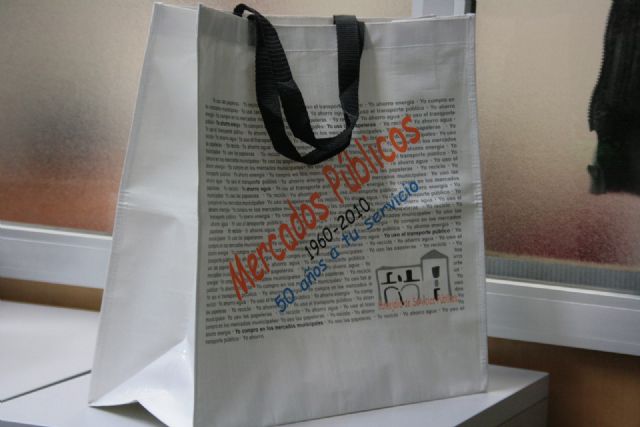 El alcalde entrega el jueves al asilo los alimentos recaudados en la campaña de promoción de los mercados públicos - 1, Foto 1